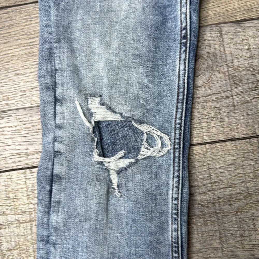 Abercrombie Kids Light Blue Distressed Skinny Jeans